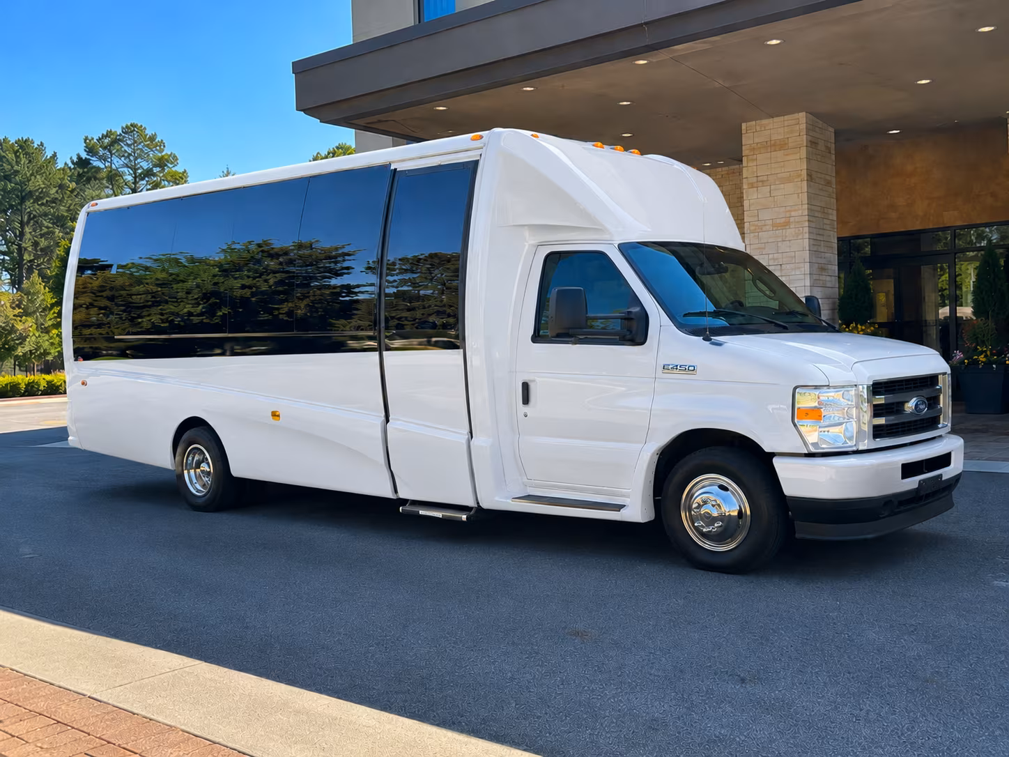 arrange transportation for your next corporate event 4