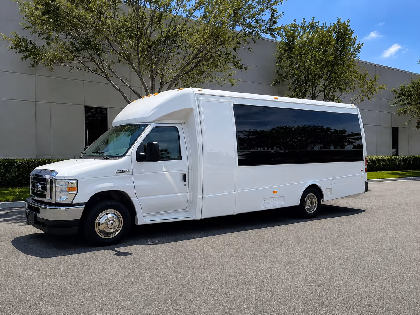 arrange transportation for your next corporate event 5