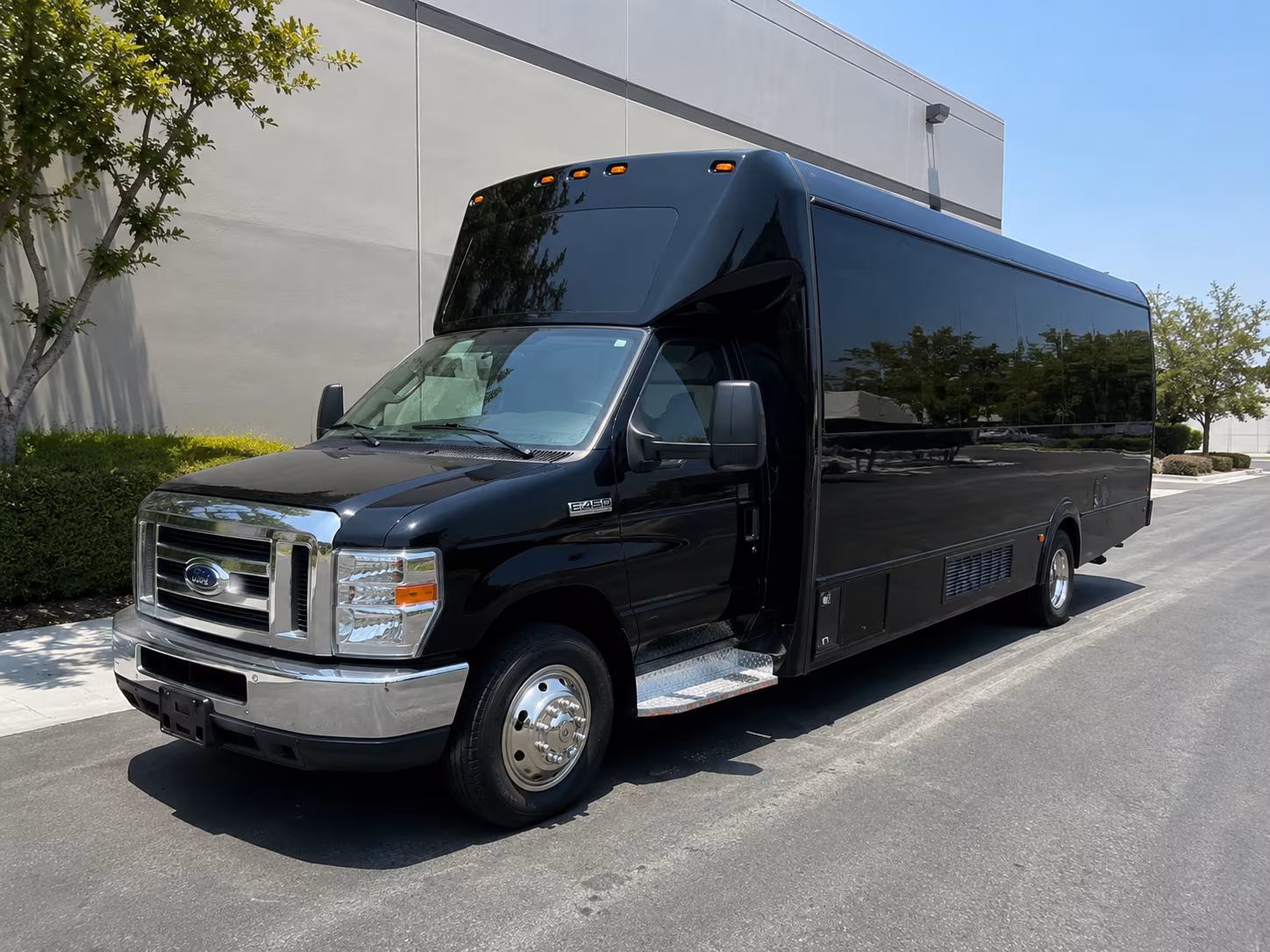 why rent using wichitafallsminibuscompany com