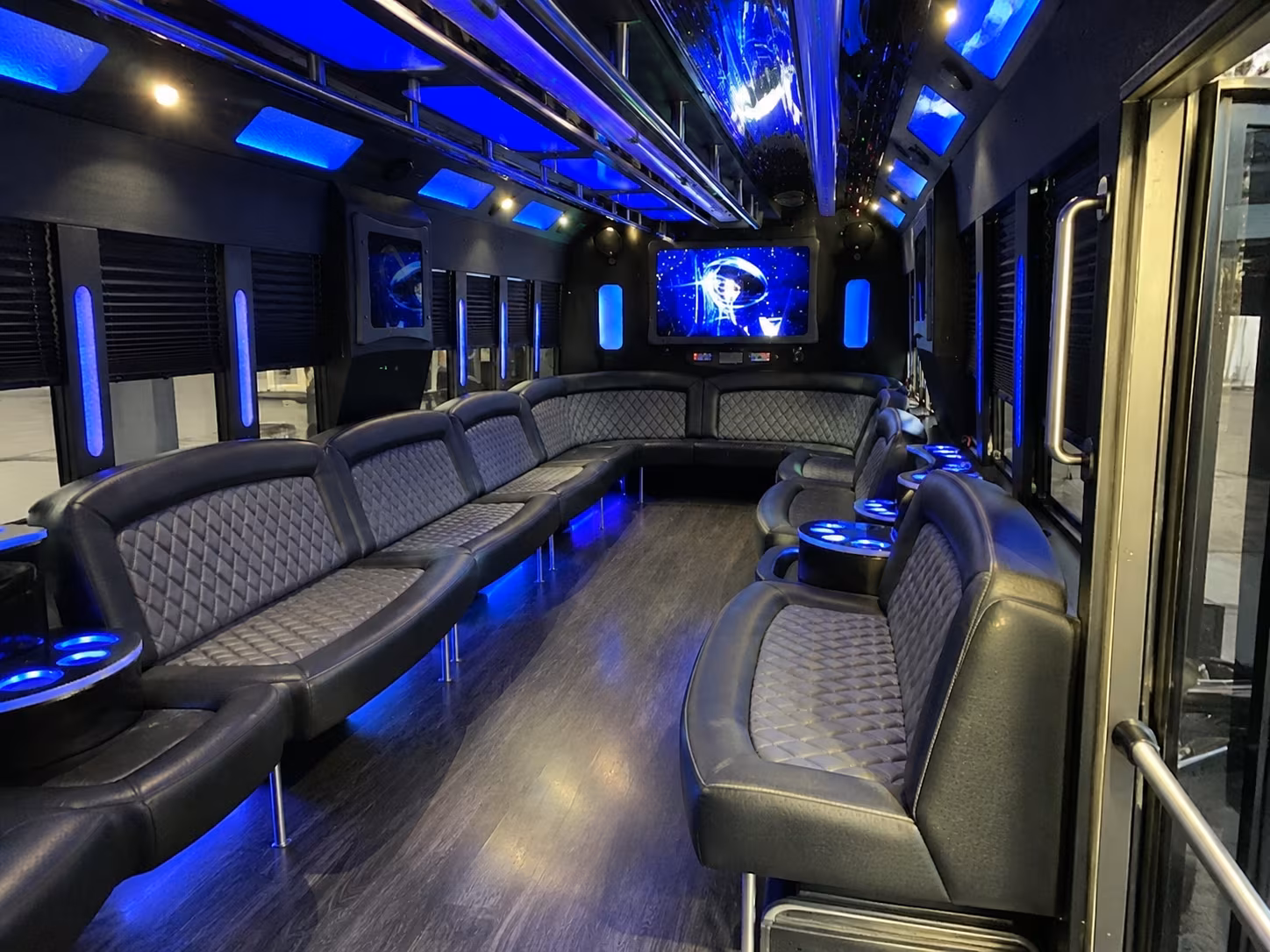 wichita falls 28 passenger party bus interior